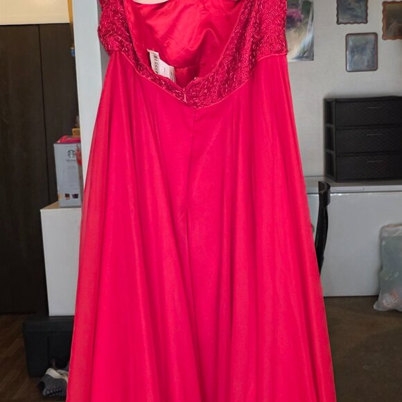 Prom Dress - Picture 2 of 3